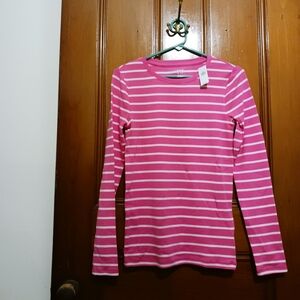 NWT Gap Modern Long Sleeve Tee